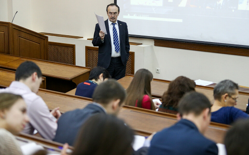 Профессор Хуснутдинов: «Вузам дают молодежь, прямо скажем, отчасти на передержку»