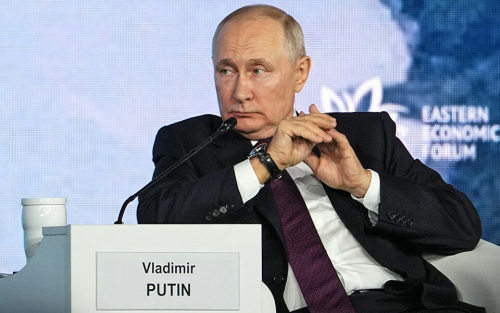 «Контрнаступ» Киева, курс доллара и мобилизация: о чем еще говорил Путин на открытии ВЭФ