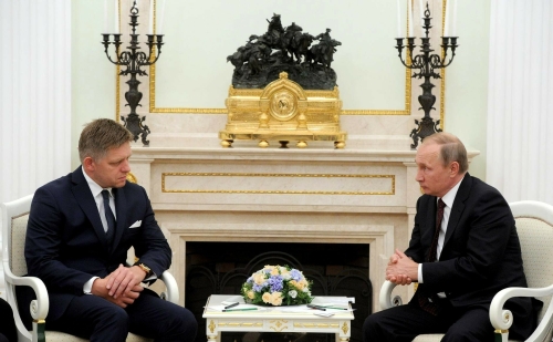 Путин пожелал Фицо скорейшего и полного выздоровления